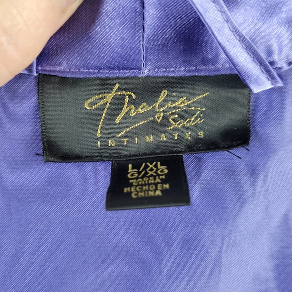 Thalia Sodi Womans lace Trimmed Wrap Robe Satin Tie Waist Size L/XL - Picture 9 of 12